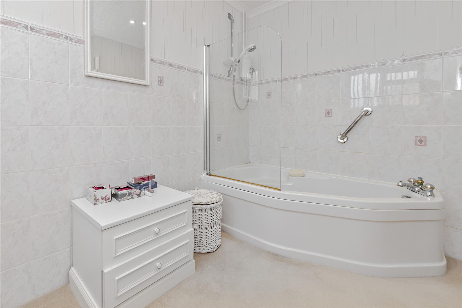 Beech Way, Wheathampstead, St. Albans - photo 14